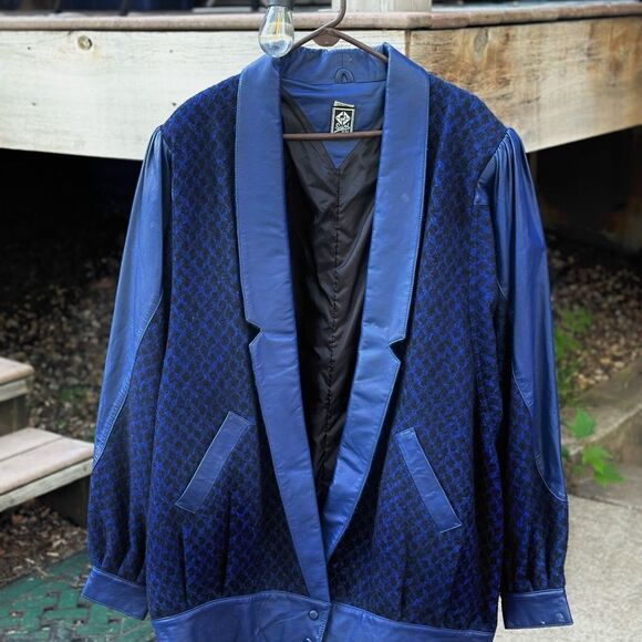 Vintage La Paz suri alpaca coat with leather trim. Size 16 - Picture 3 of 15